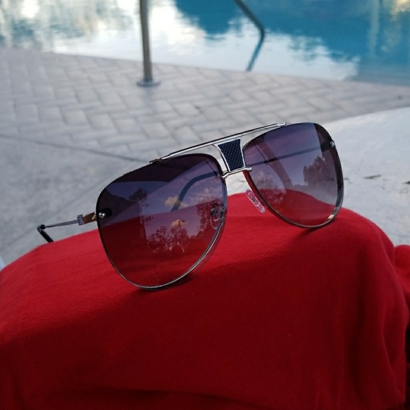 Other - NEW 2018 TRENDY MEN FASHION  SUNGLASSES
100% uv4